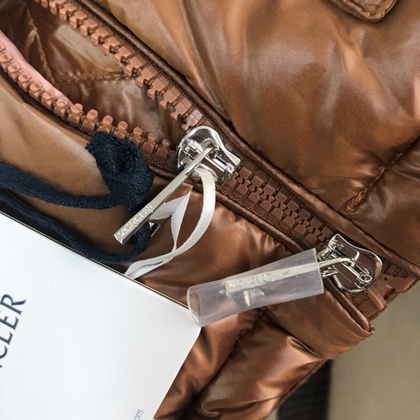 ハイクオリティダウンジャケット細部ディテール